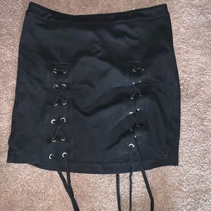 Forever 21 black skirt
